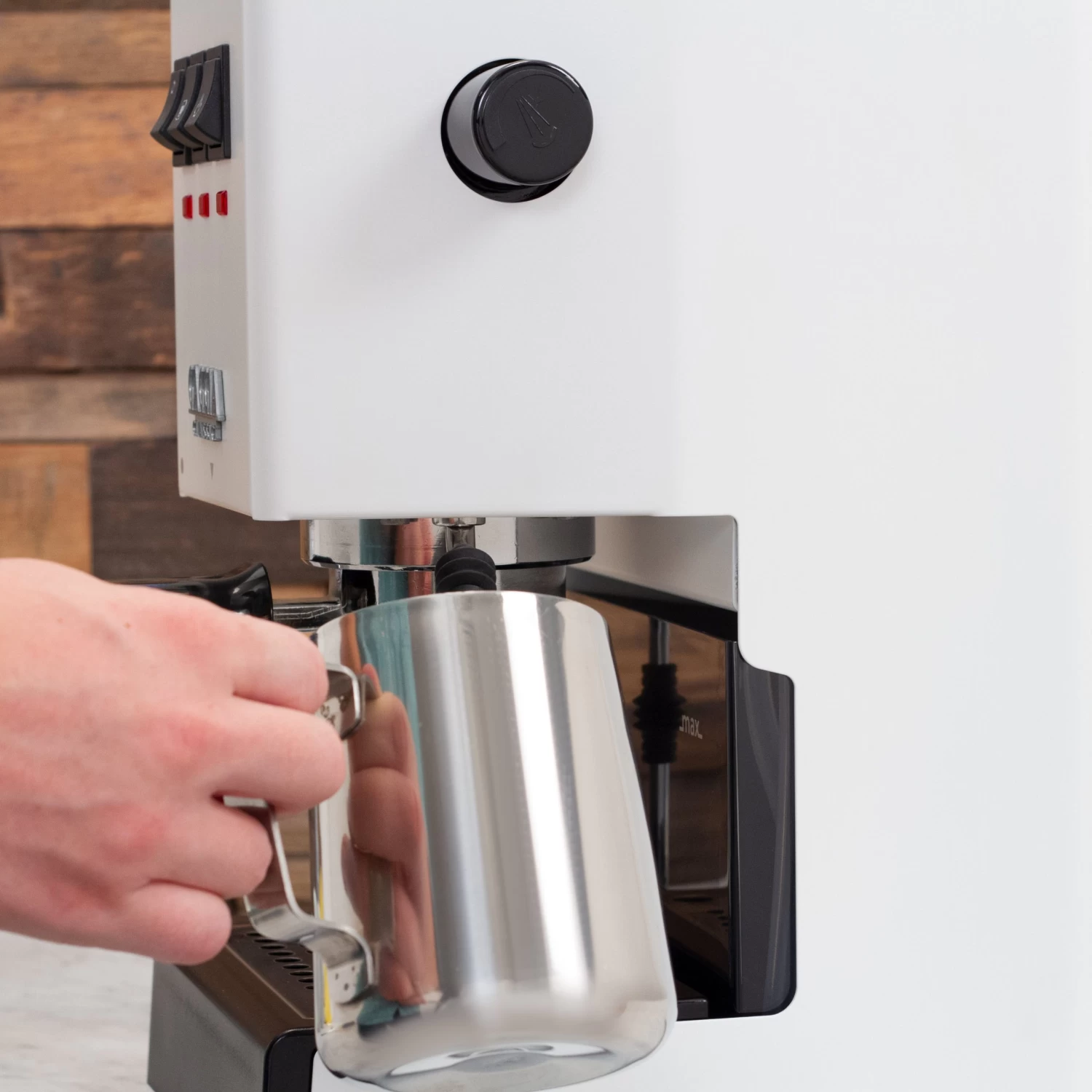 Gaggia Classic Evo Pro Espresso Machine In Polar White With Blackened Oak - Image 6