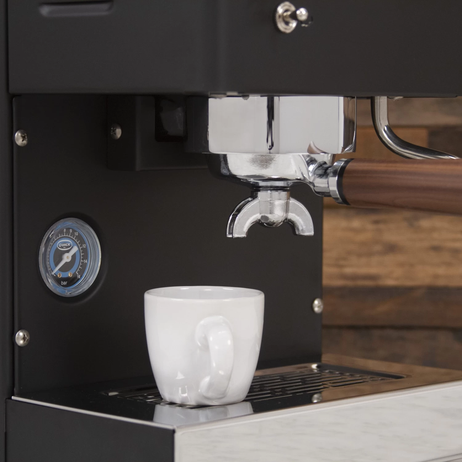 Quick Mill Pippa Semi-Automatic Espresso Machine - Black - Image 11