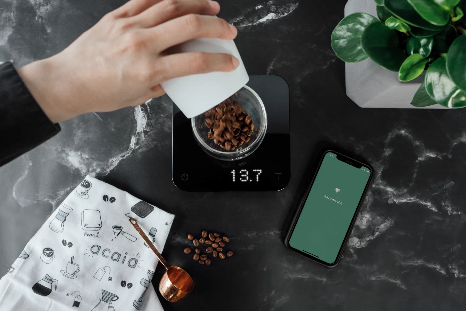 Acaia Pearl S Coffee Scale In Black - Image 5
